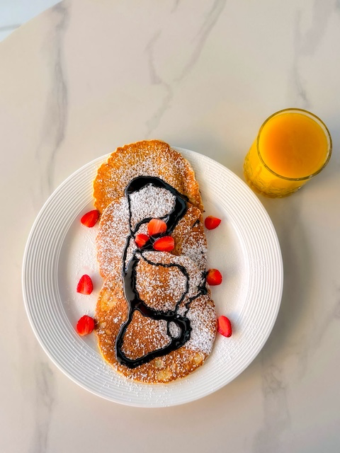 Classic Pancakes - Chocolate or Strawberry - Combo Juice