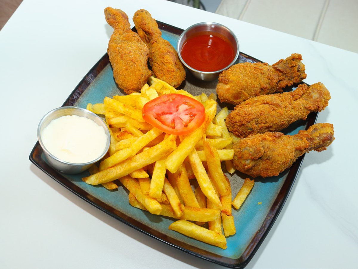 Classic American Chicken Legs with Fries